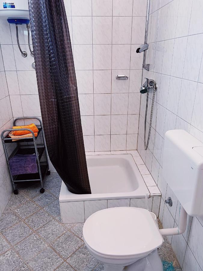 Apartmani Marin Medulin Eksteriør billede
