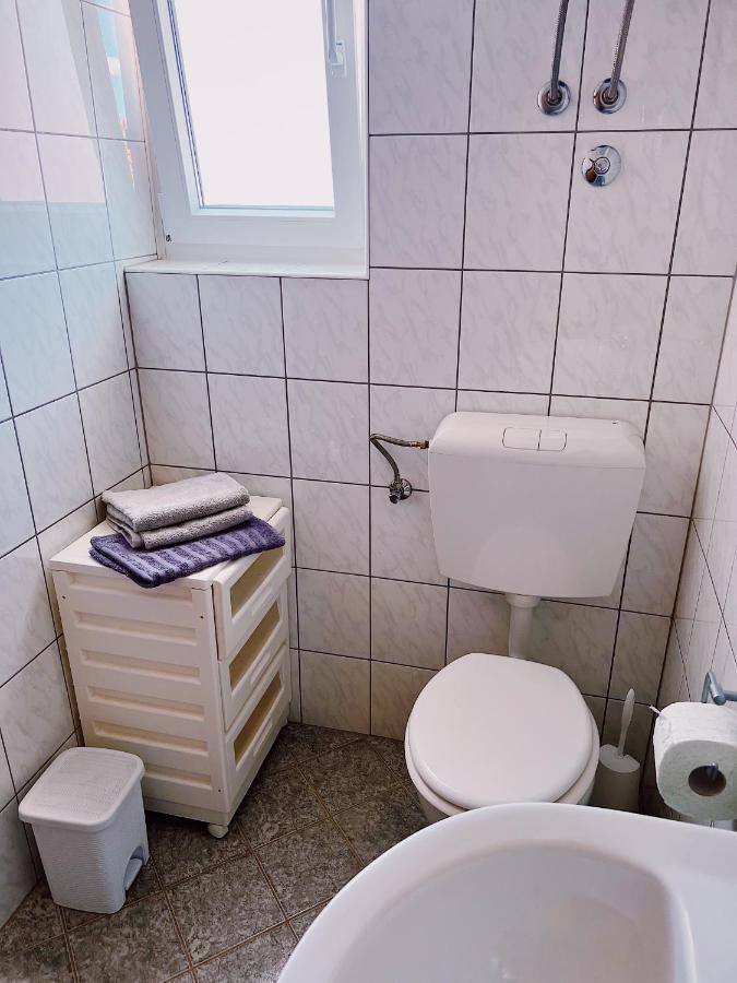 Apartmani Marin Medulin Eksteriør billede